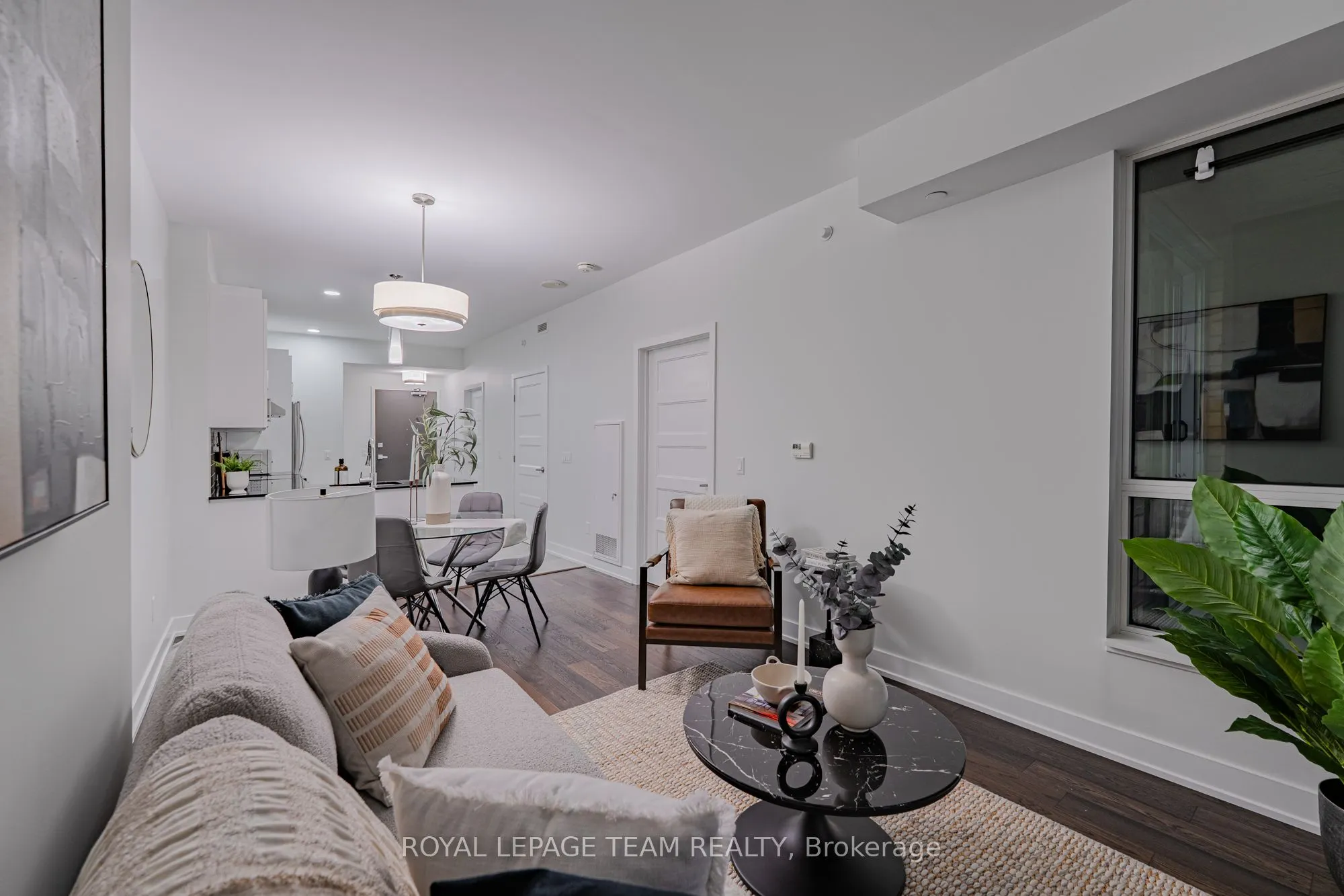200 Inlet Private, #1106