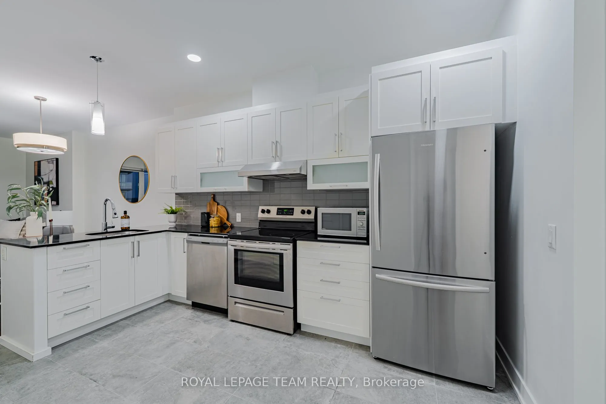 200 Inlet Private, #1106