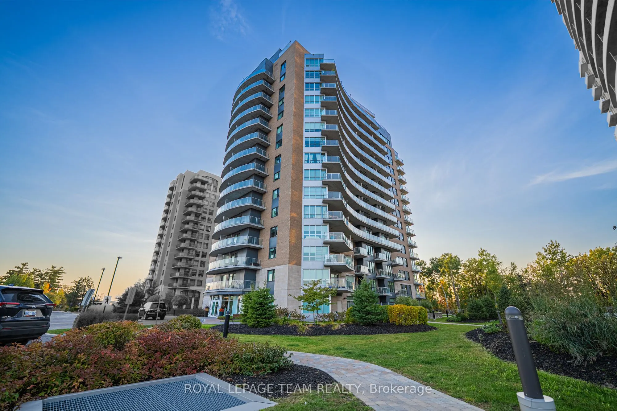 200 Inlet Private, #1106