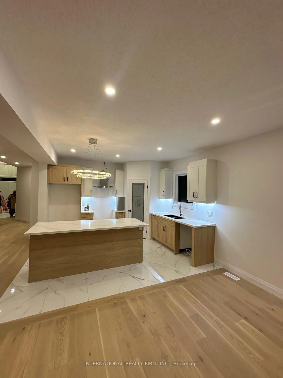 2521 Constance Avenue