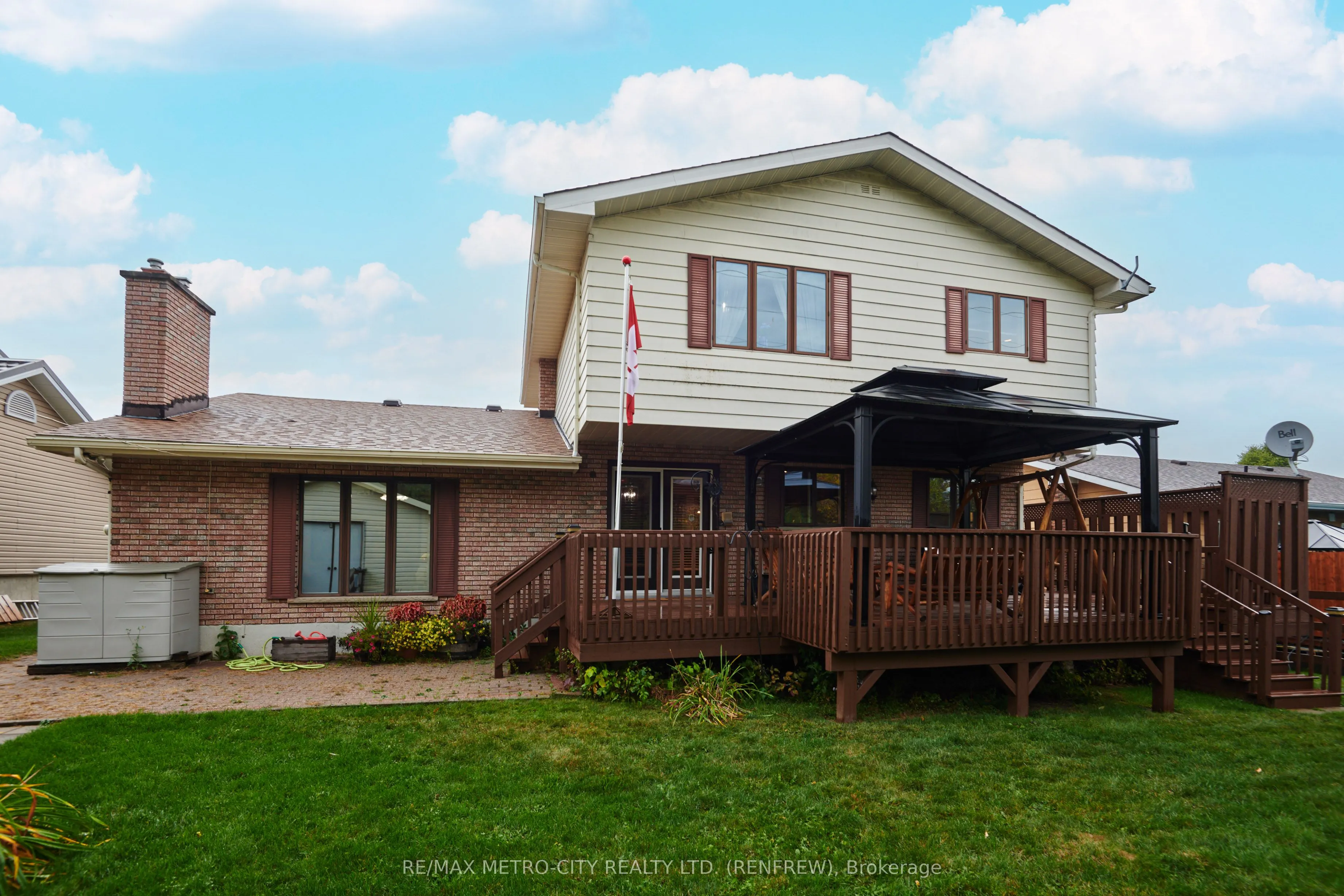 115 Ivy Avenue