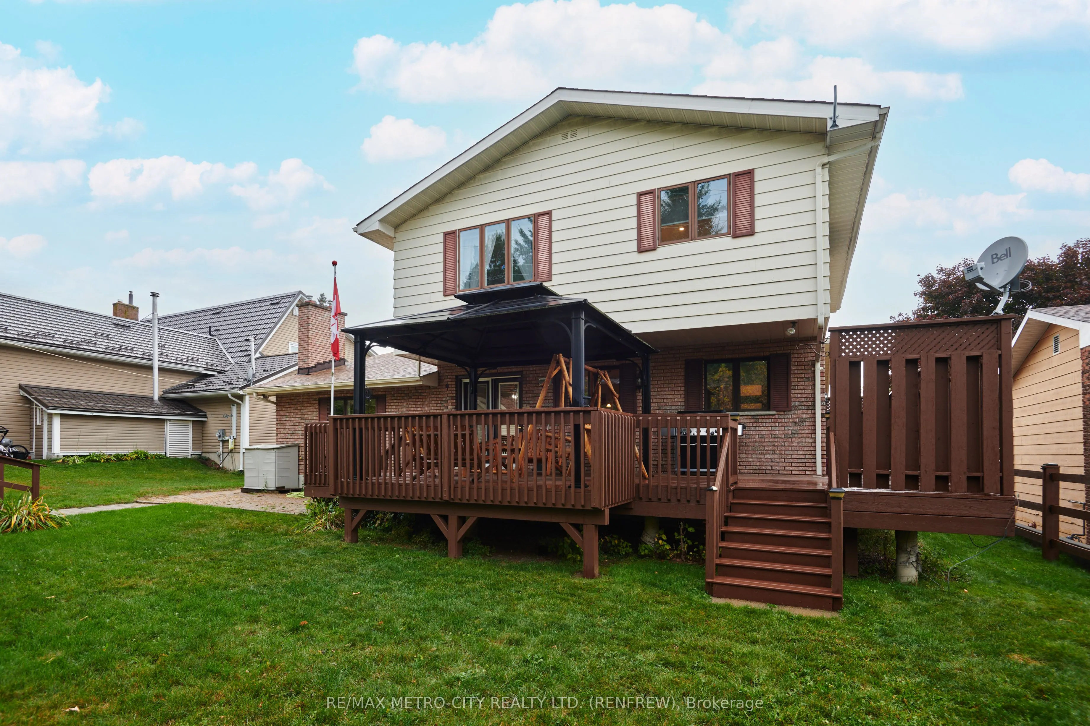 115 Ivy Avenue