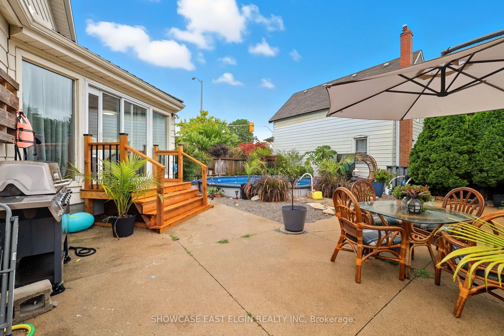 354 Talbot Street W
