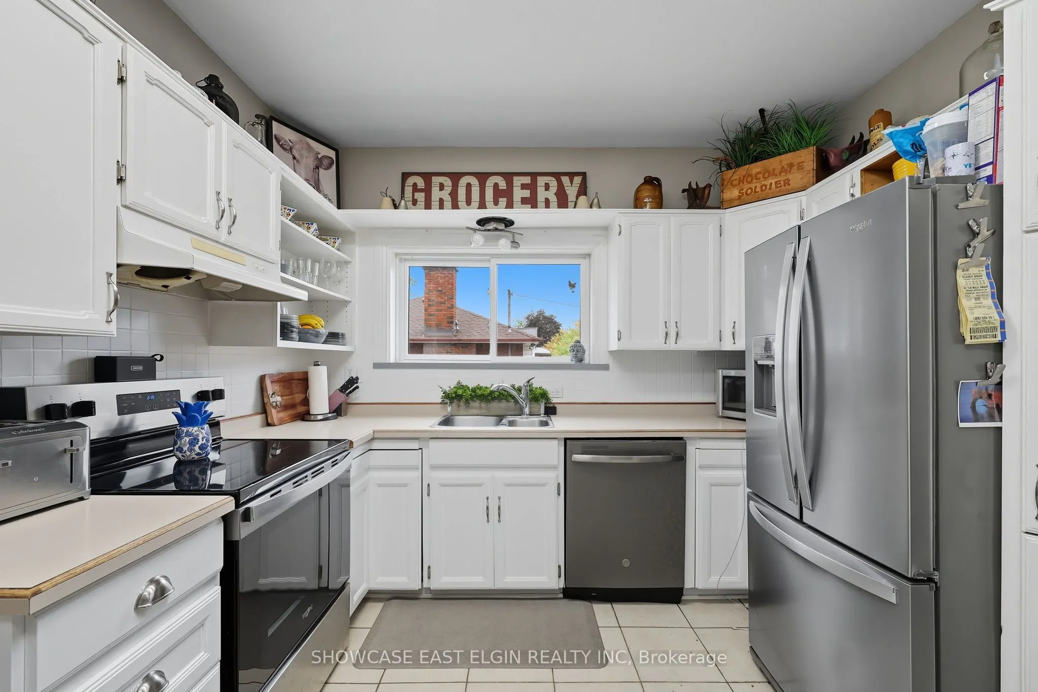 354 Talbot Street W