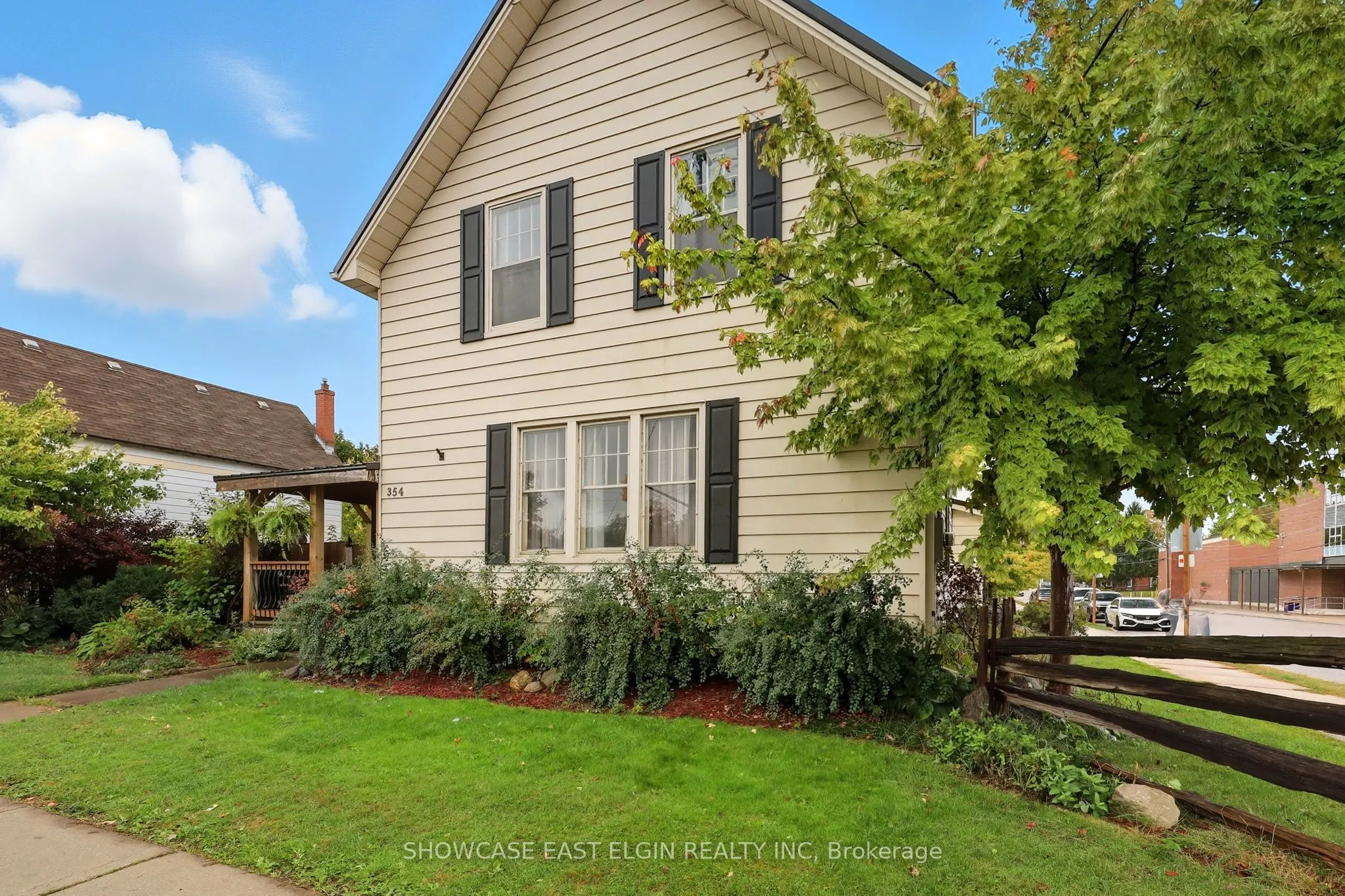 354 Talbot Street W