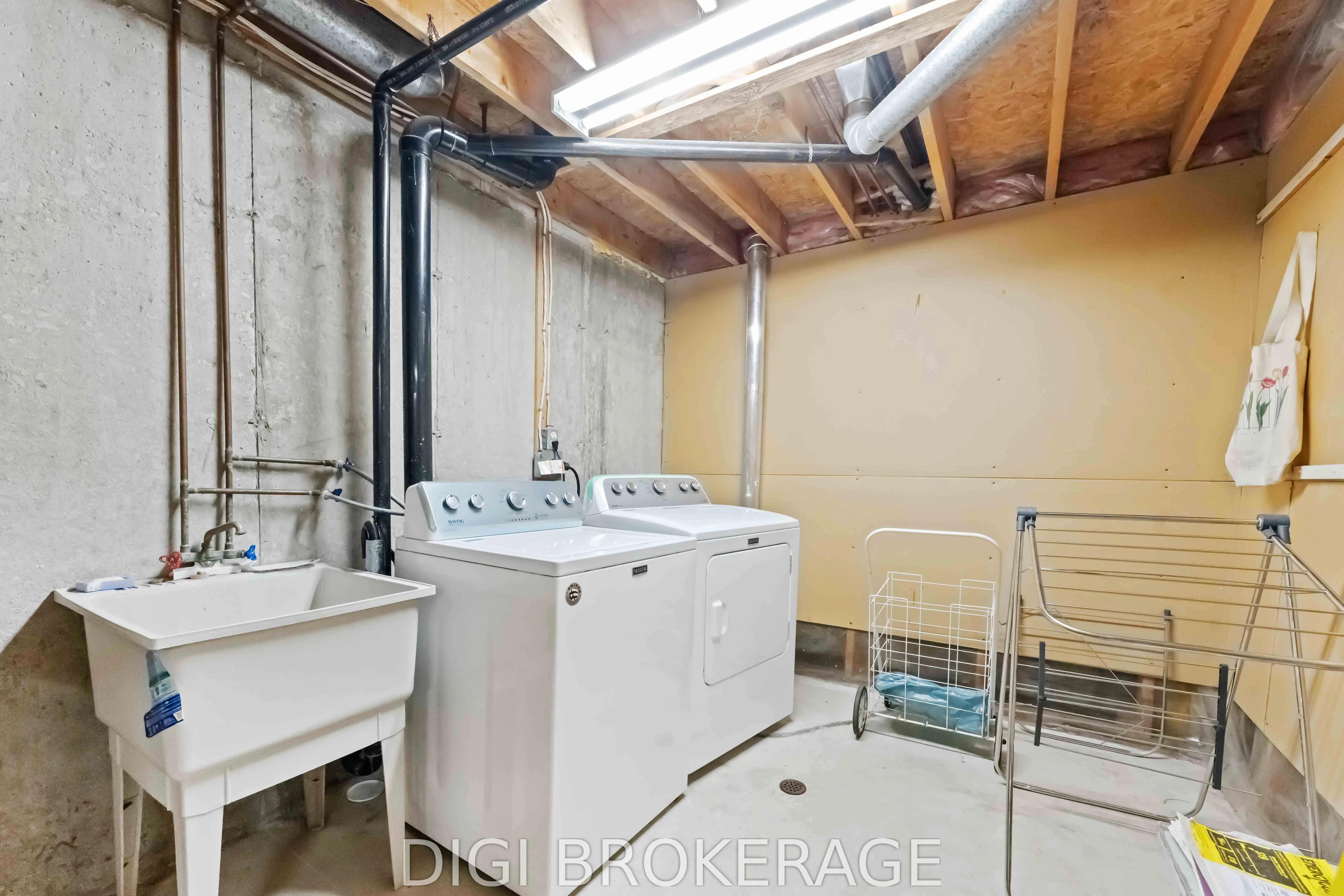 710 Coronation Avenue, #28