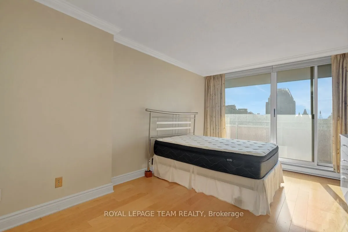 160 GEORGE Street, #1702