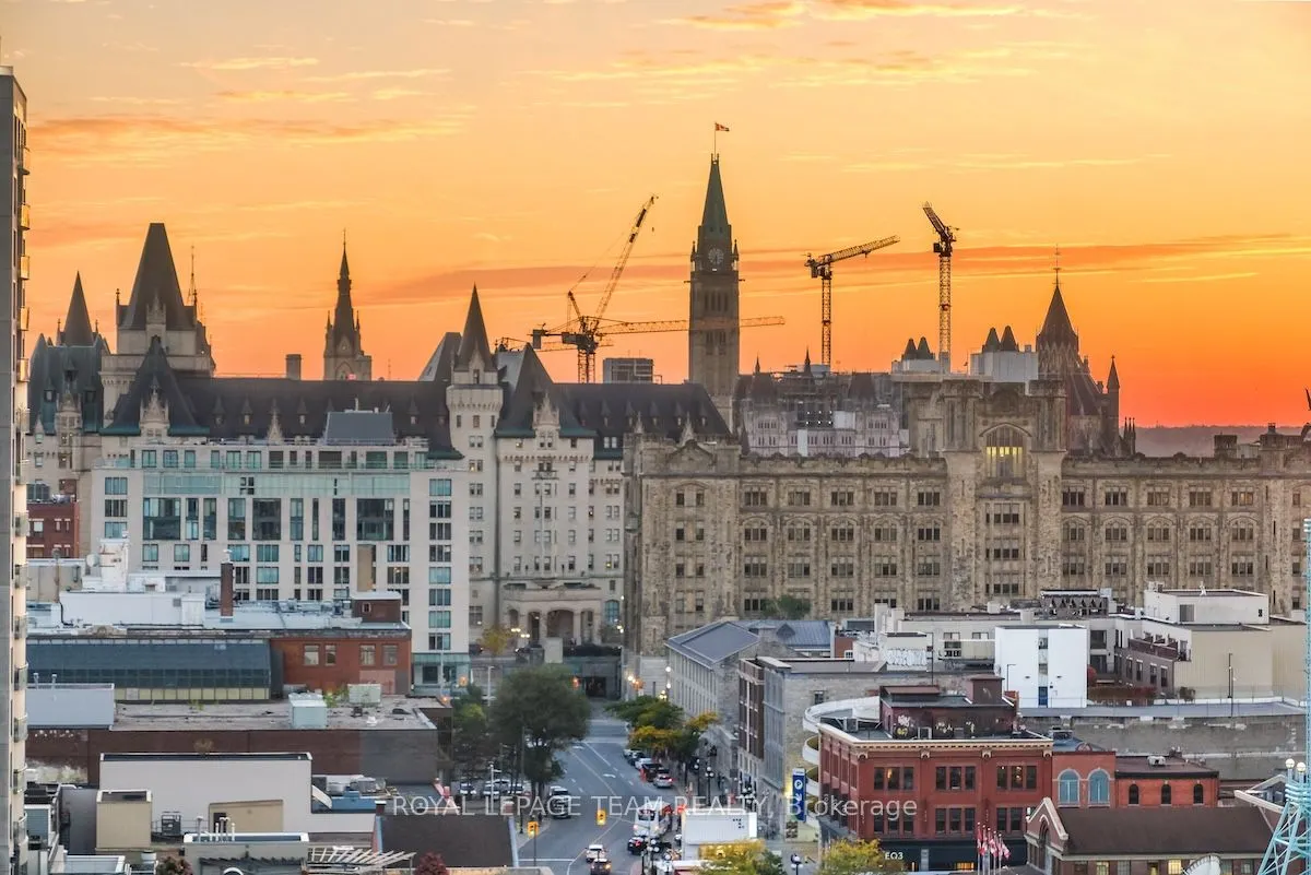 160 GEORGE Street, #1702