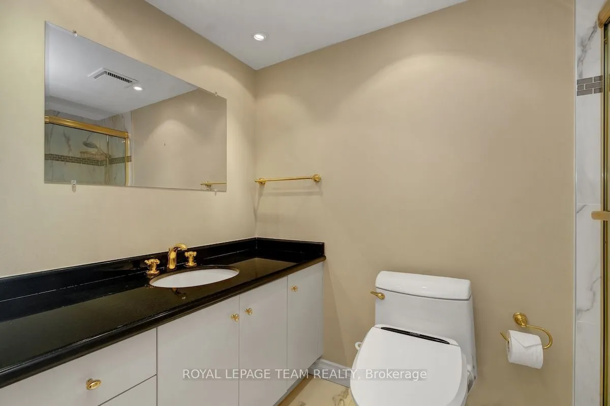 160 GEORGE Street, #1702