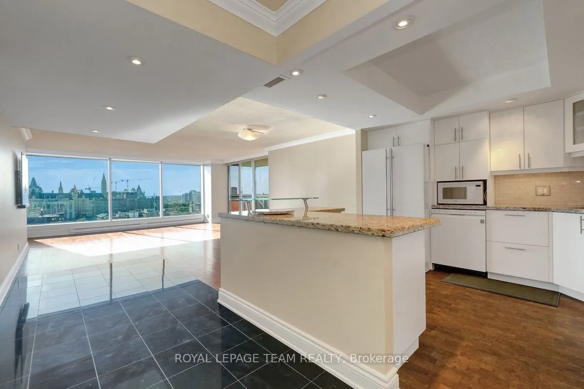 160 GEORGE Street, #1702