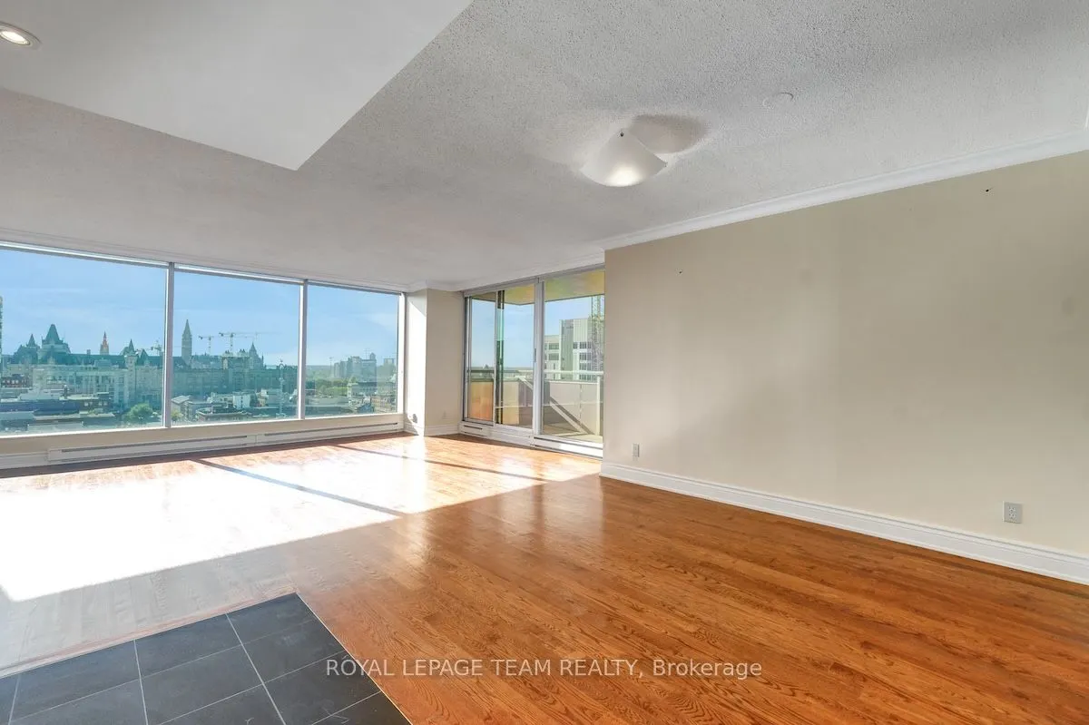 160 GEORGE Street, #1702