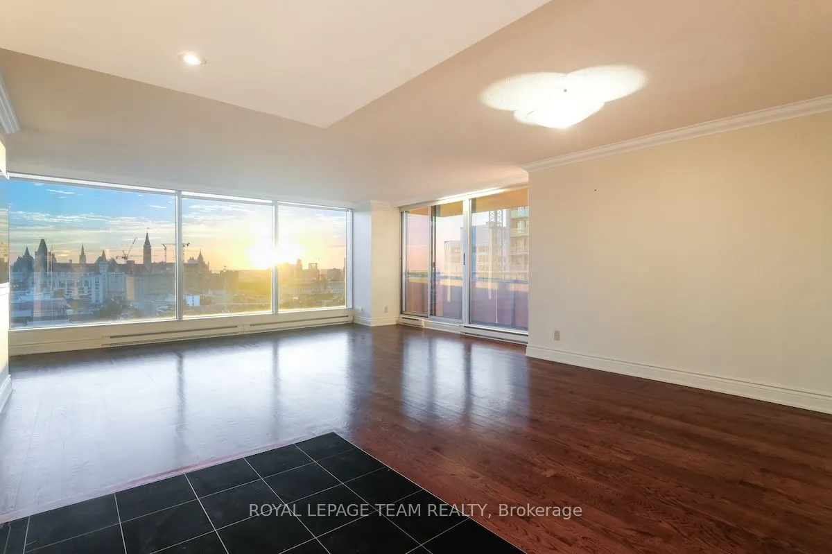 160 GEORGE Street, #1702