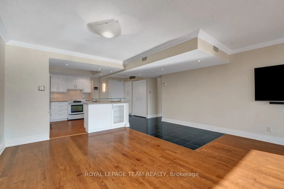 160 GEORGE Street, #1702