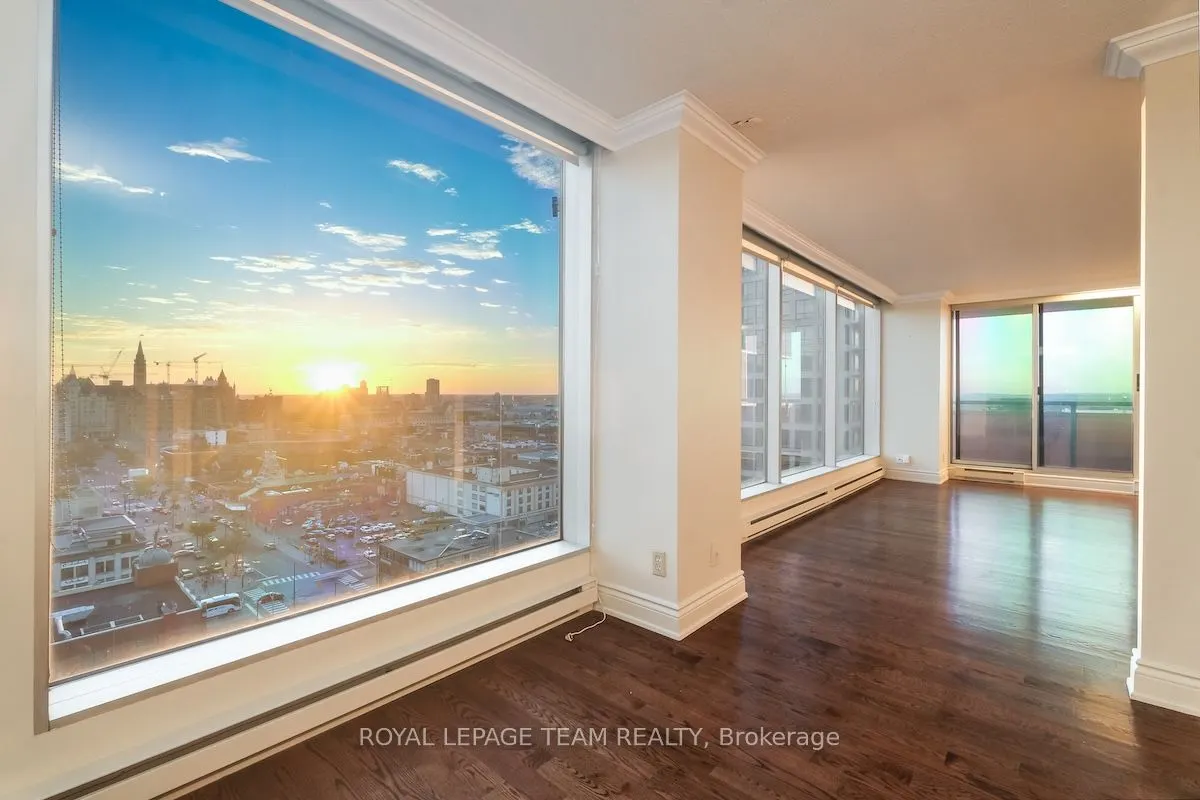 160 GEORGE Street, #1702