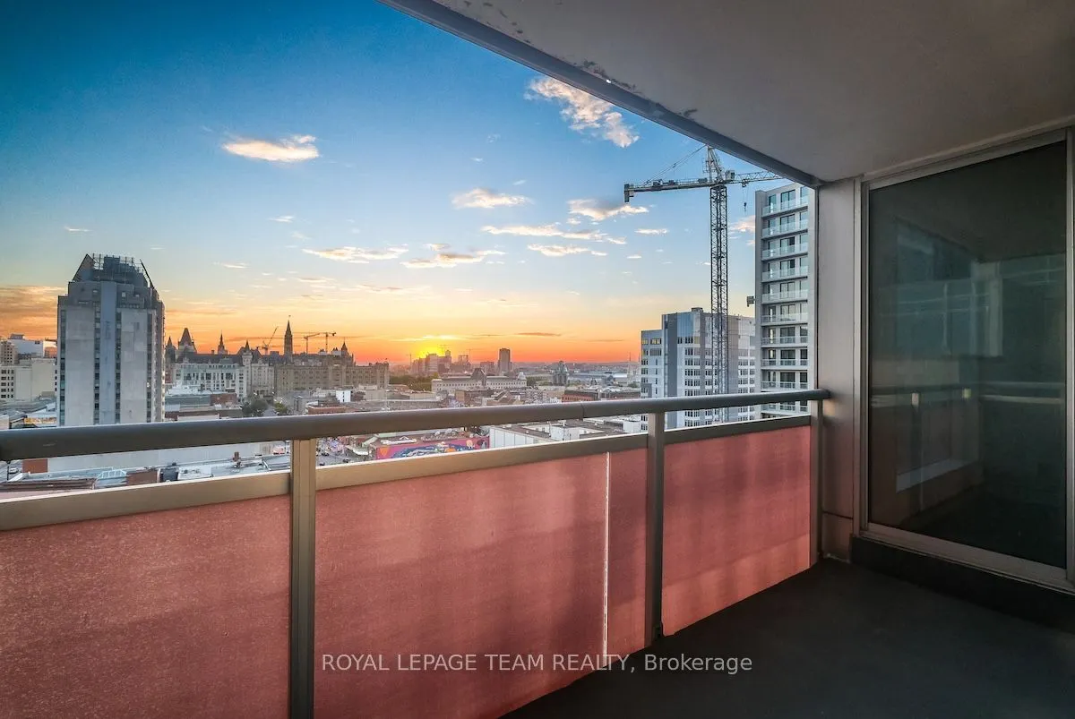 160 GEORGE Street, #1702