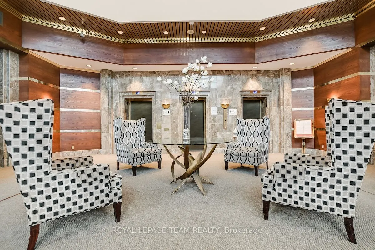 160 GEORGE Street, #1702