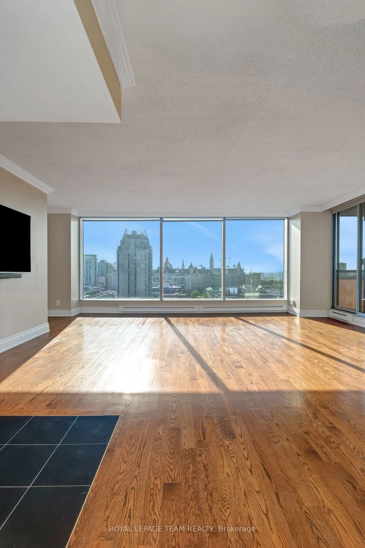 160 GEORGE Street, #1702