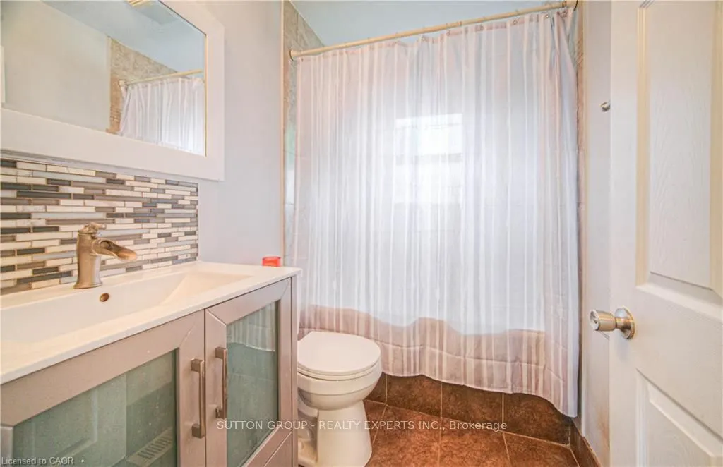 169 Bruce Street, #Upper