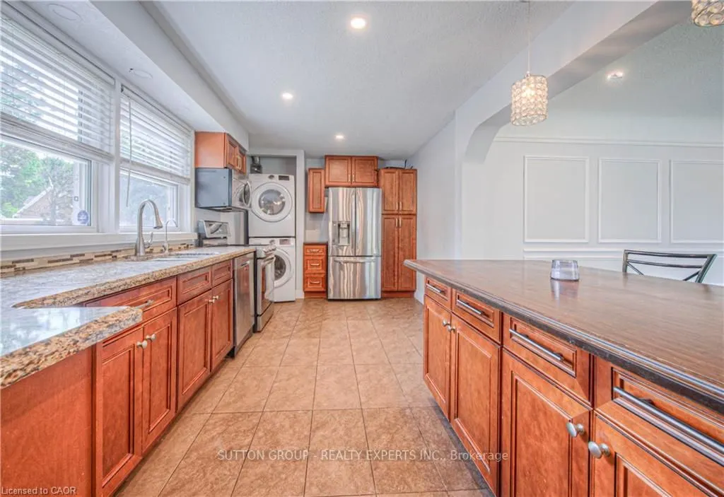 169 Bruce Street, #Upper