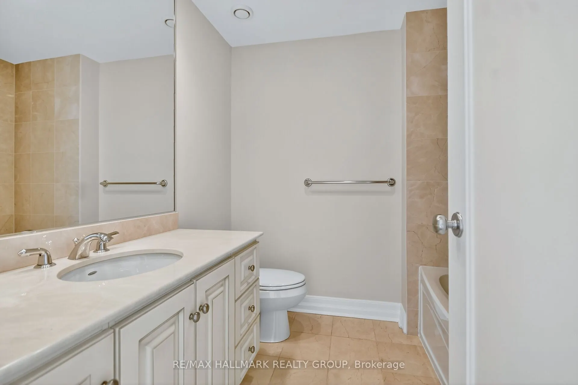3590 Rivergate Way, #1707