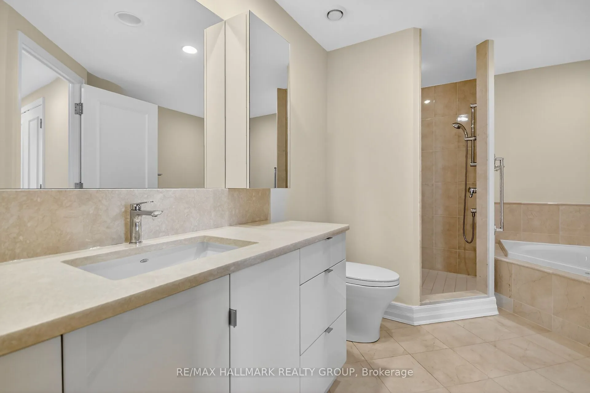 3590 Rivergate Way, #1707