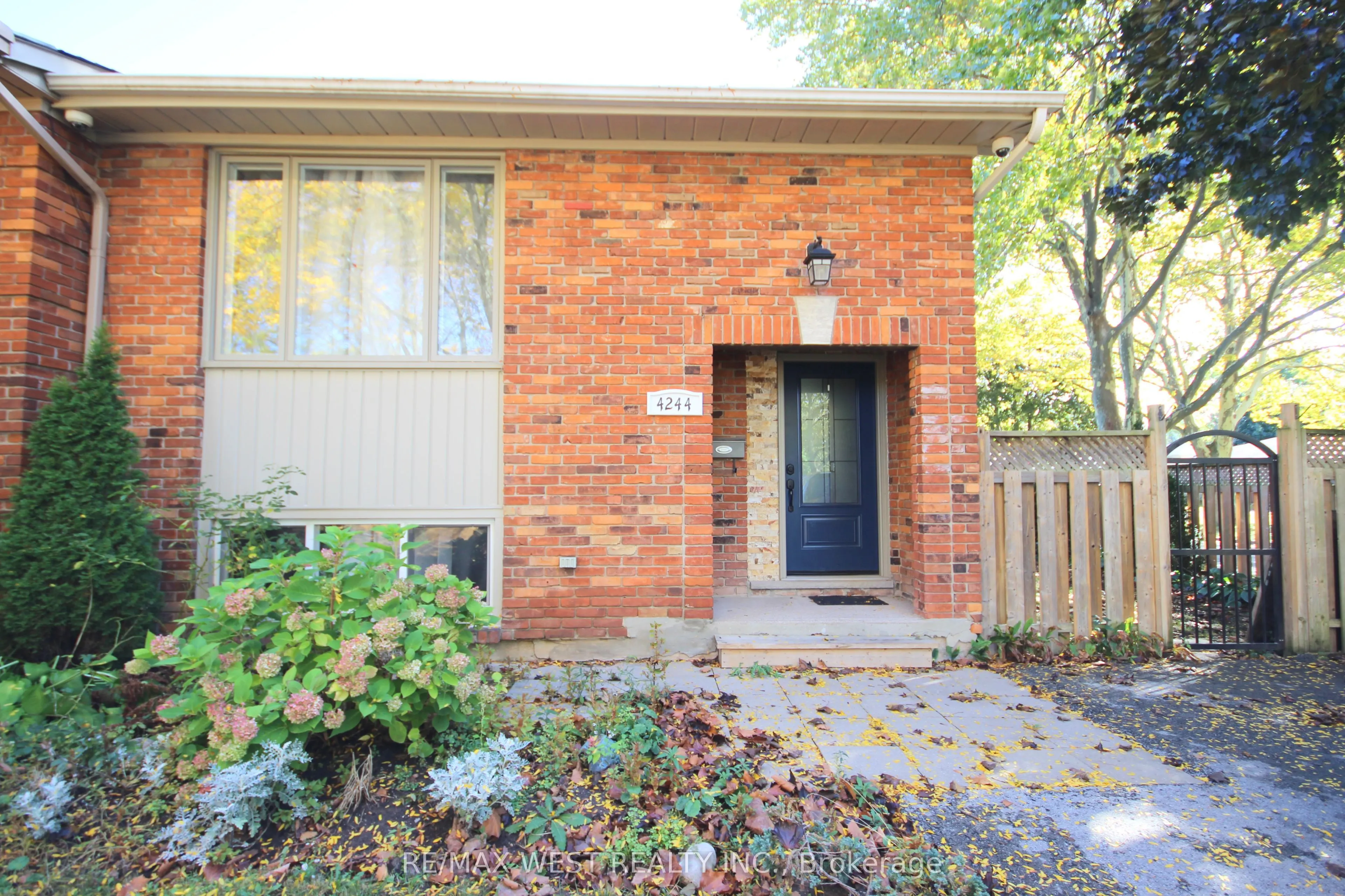 4244 York Drive
