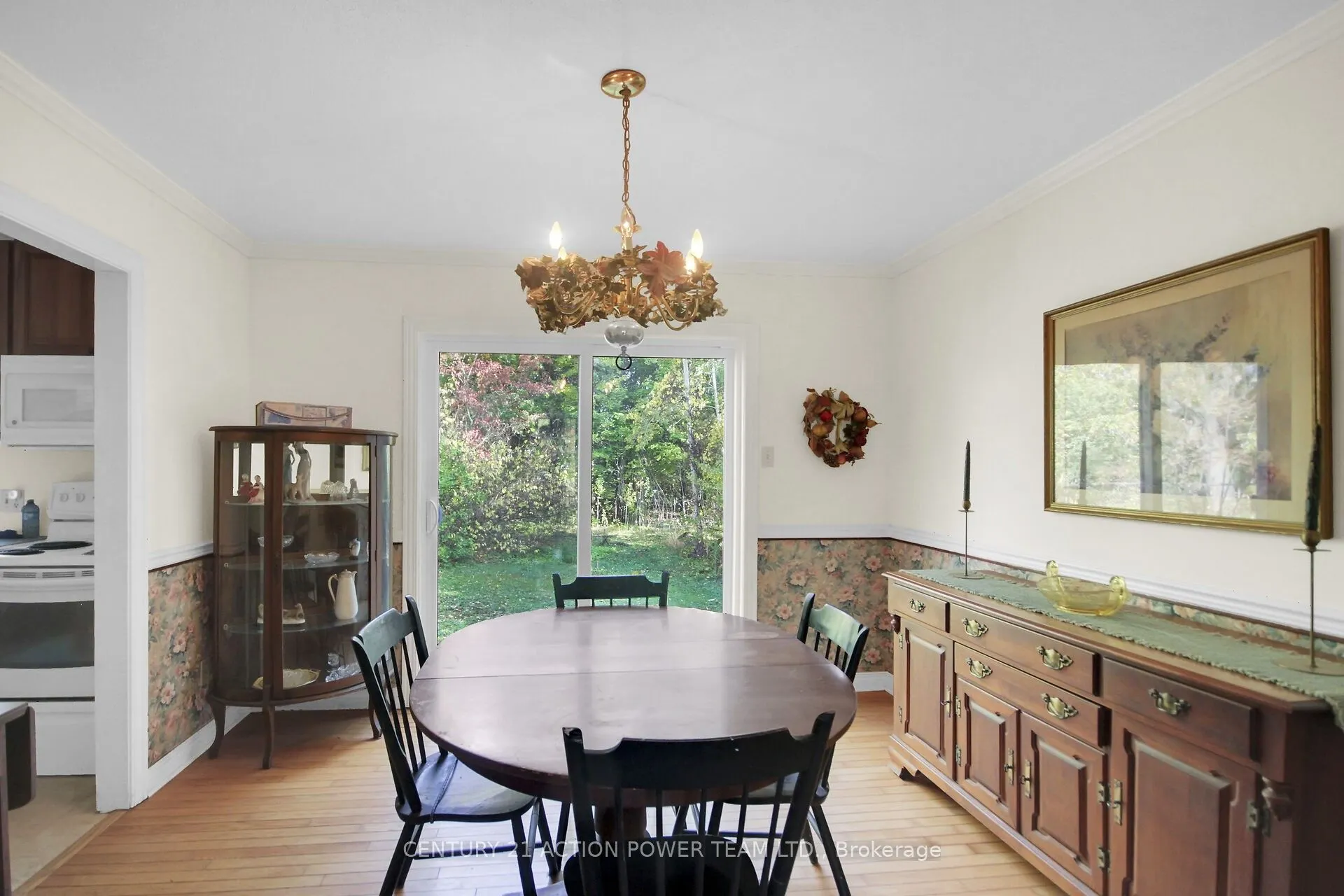 5658 Marlene Cr Crescent
