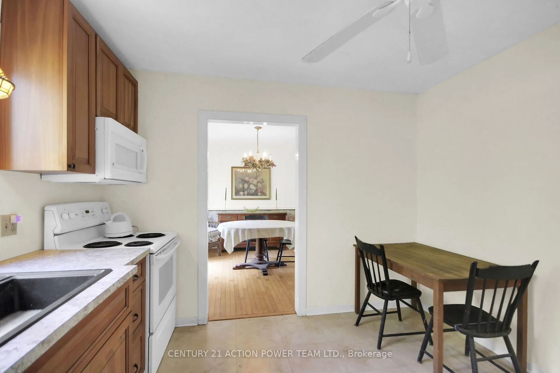 5658 Marlene Cr Crescent