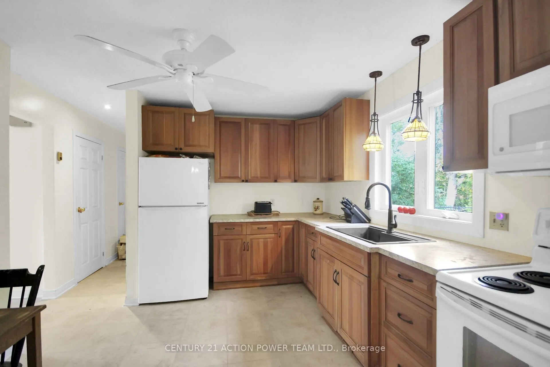 5658 Marlene Cr Crescent