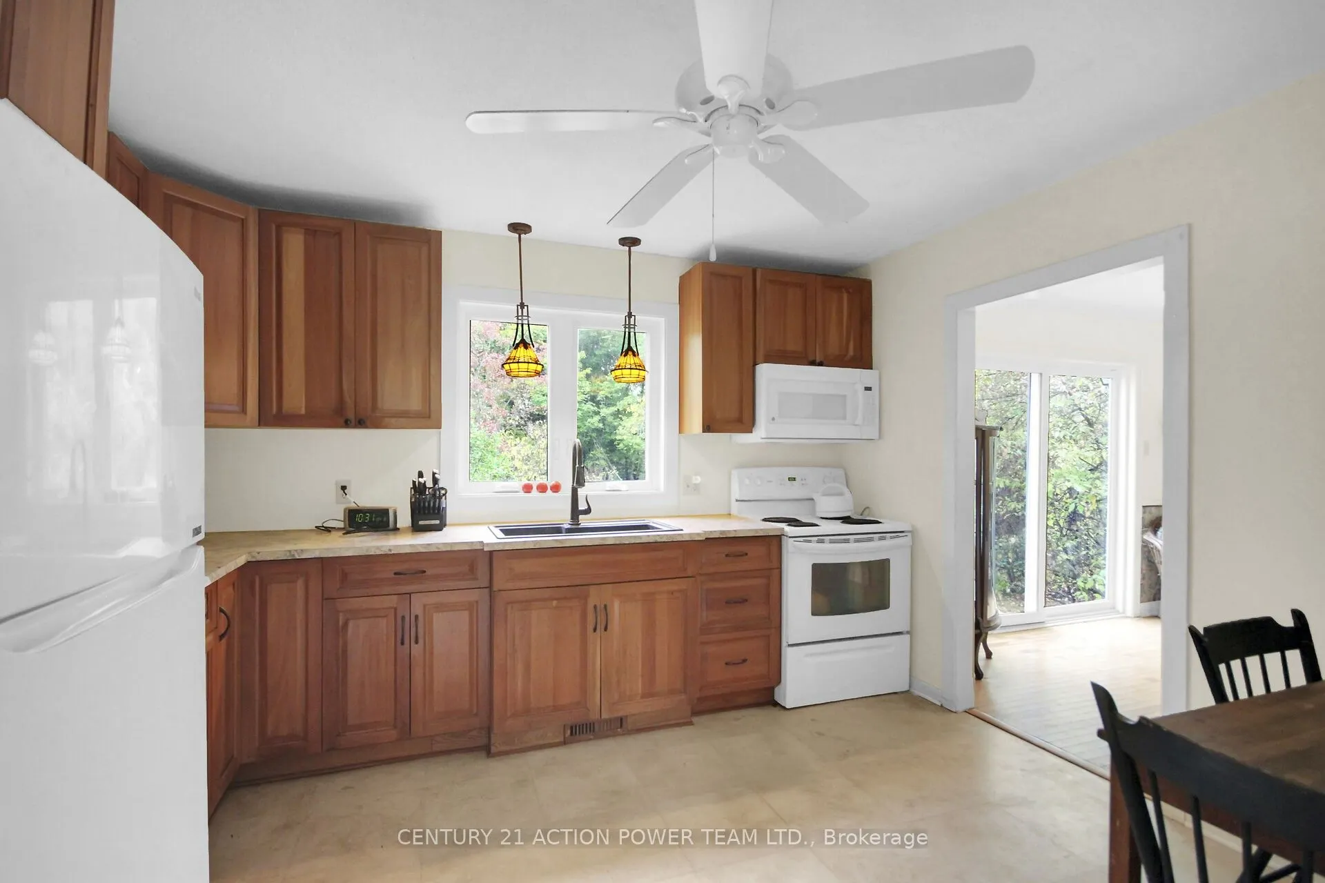 5658 Marlene Cr Crescent