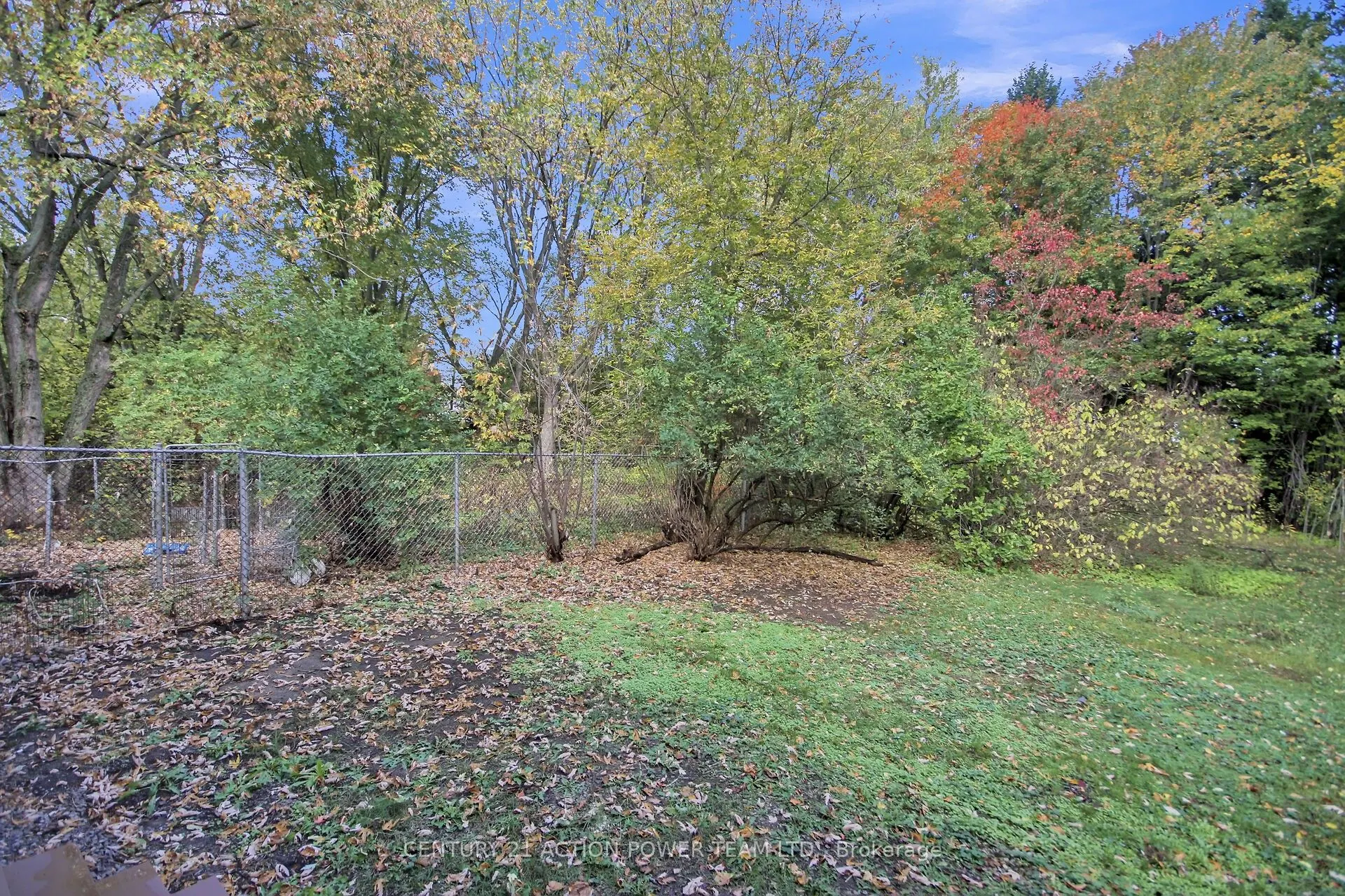 5658 Marlene Cr Crescent