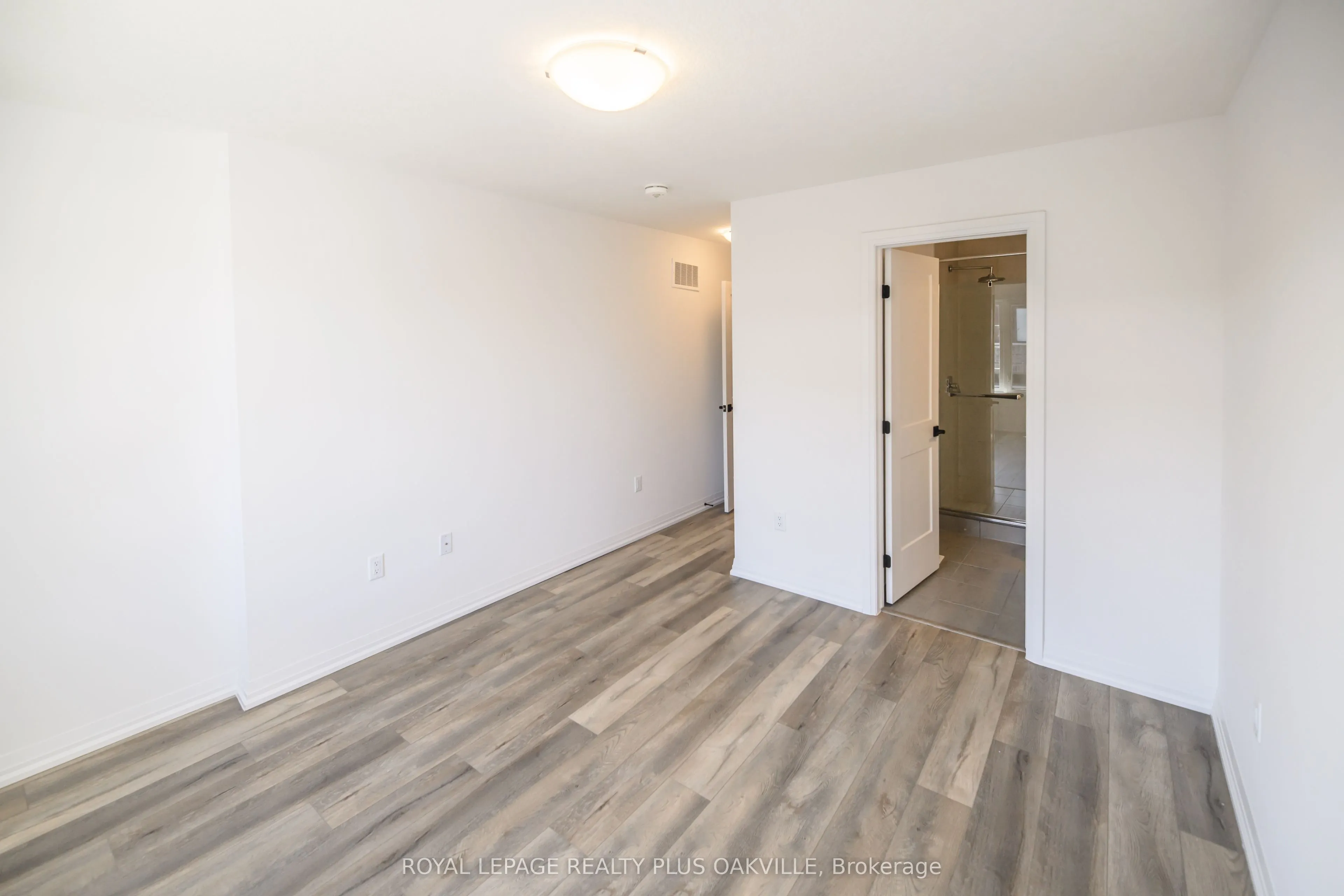 61 Soho Street, #116