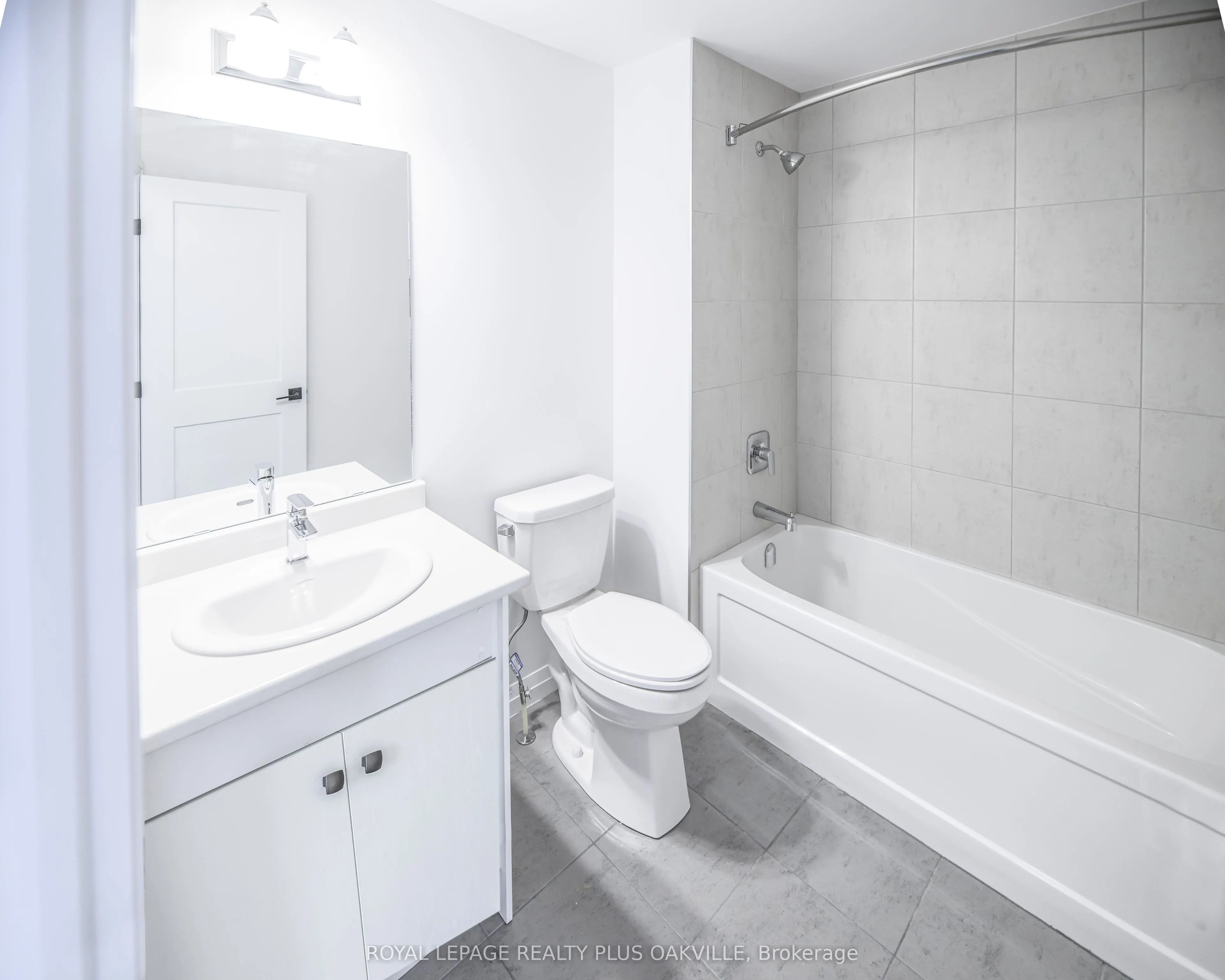61 Soho Street, #116