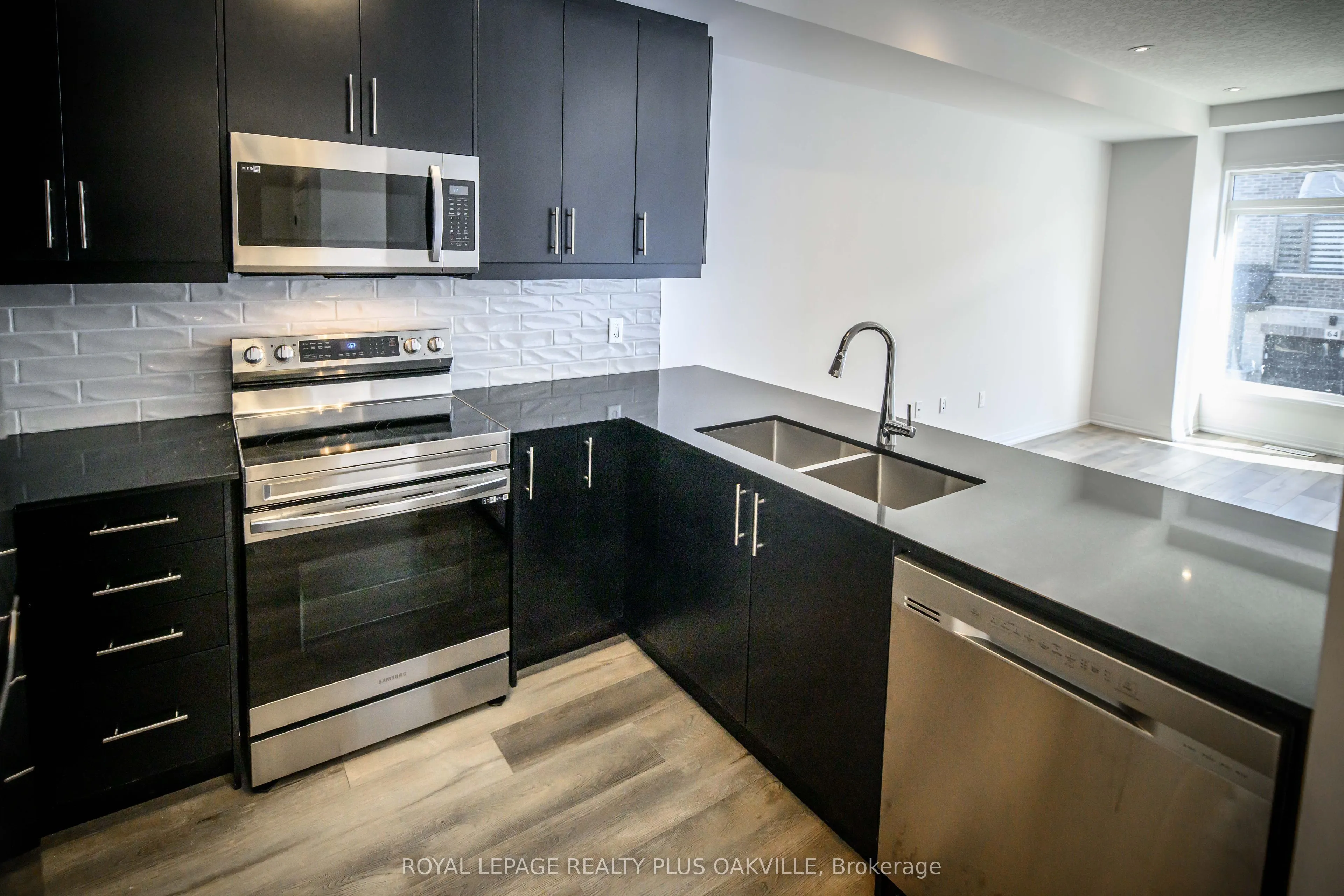 61 Soho Street, #116