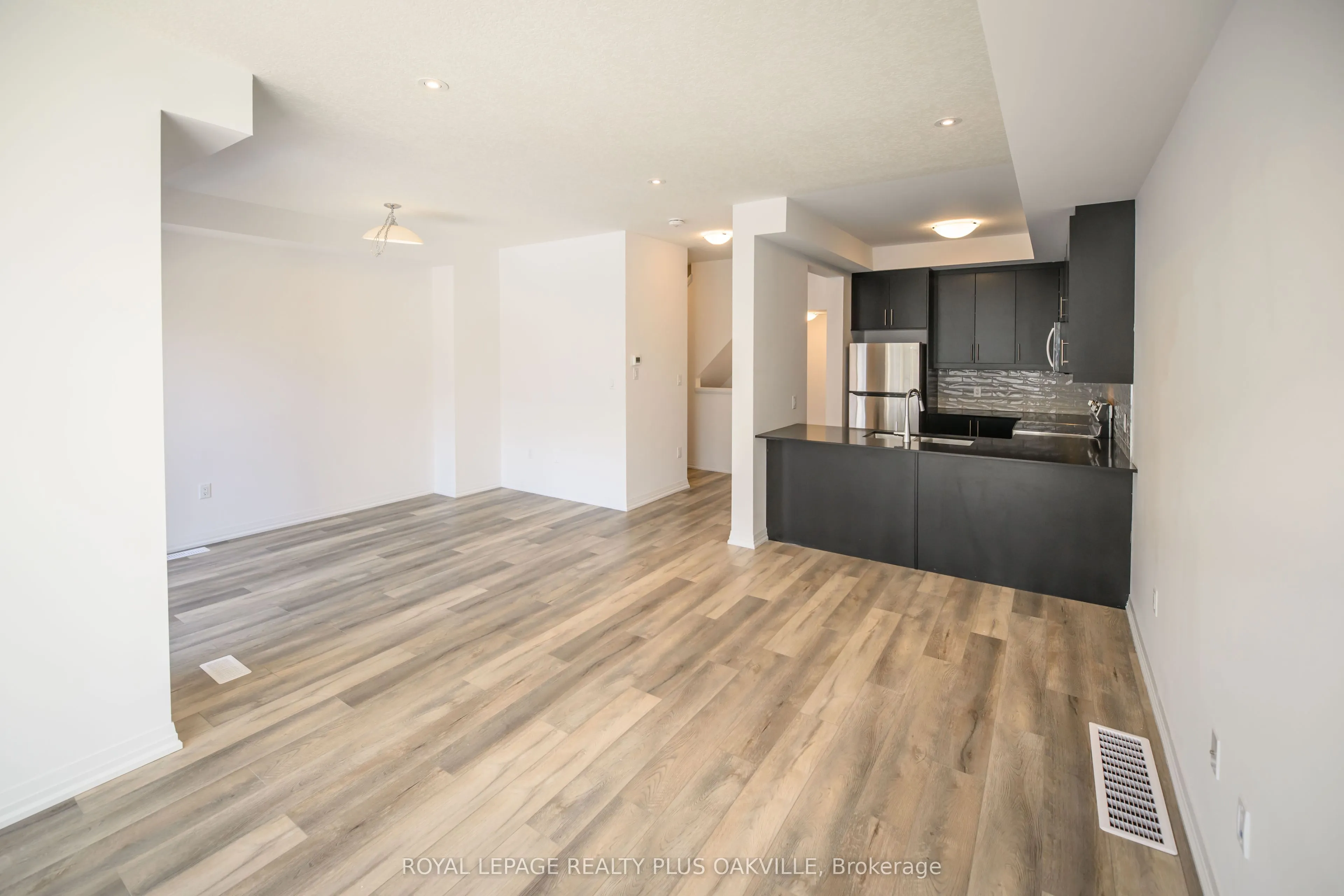 61 Soho Street, #116