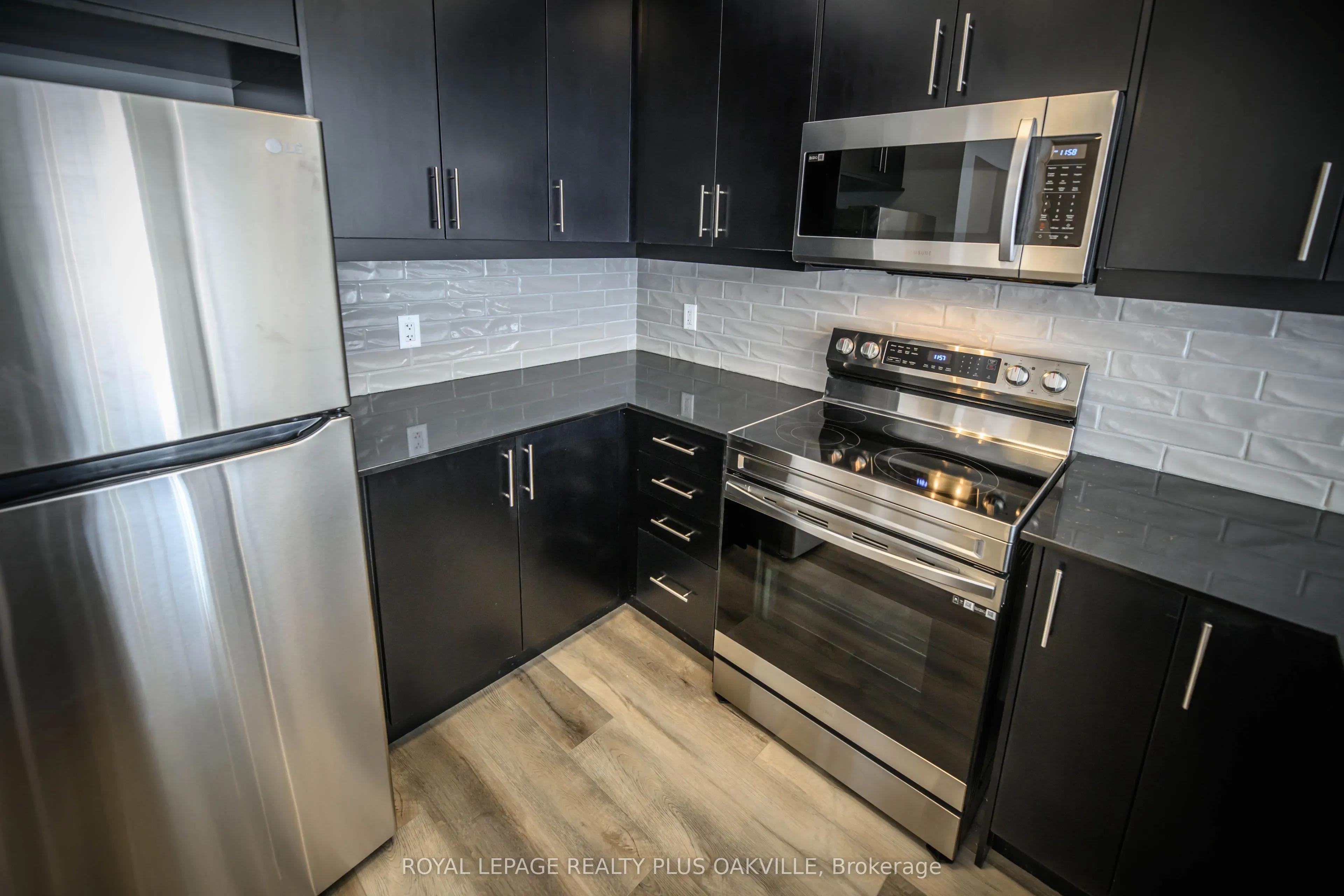 61 Soho Street, #116
