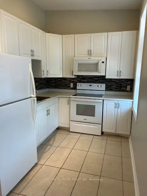 36 B King Street E