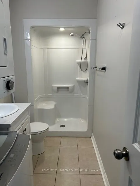36 B King Street E