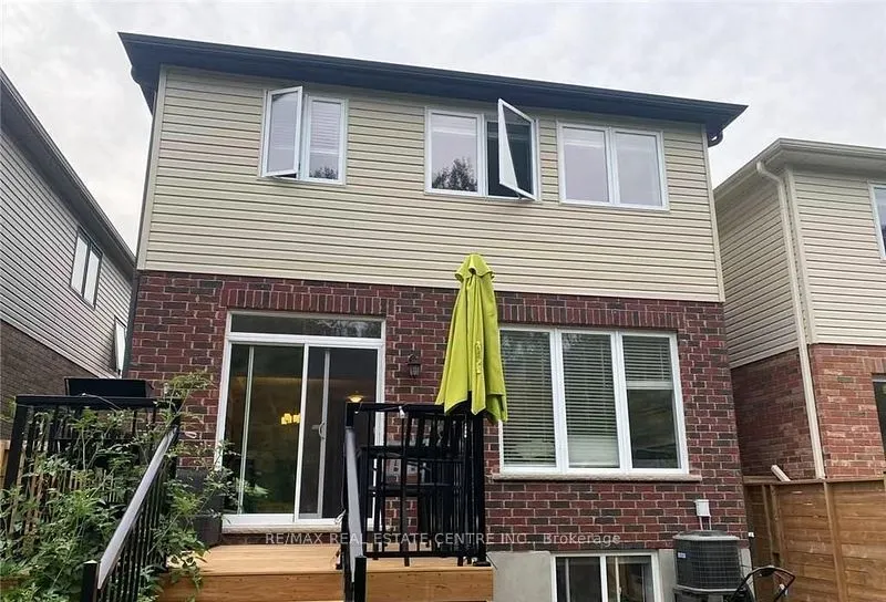 152 Dallan Drive, #Upper