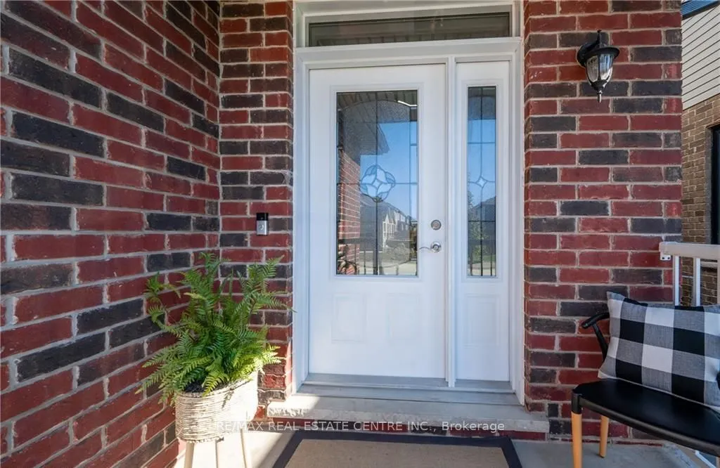 152 Dallan Drive, #Upper