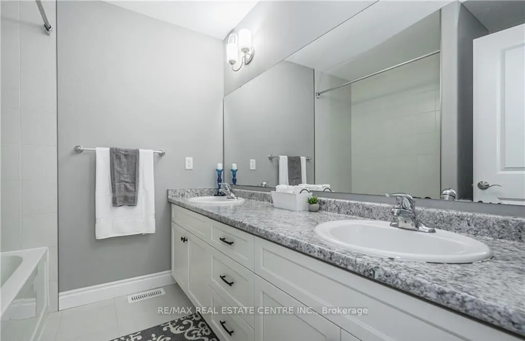152 Dallan Drive, #Upper