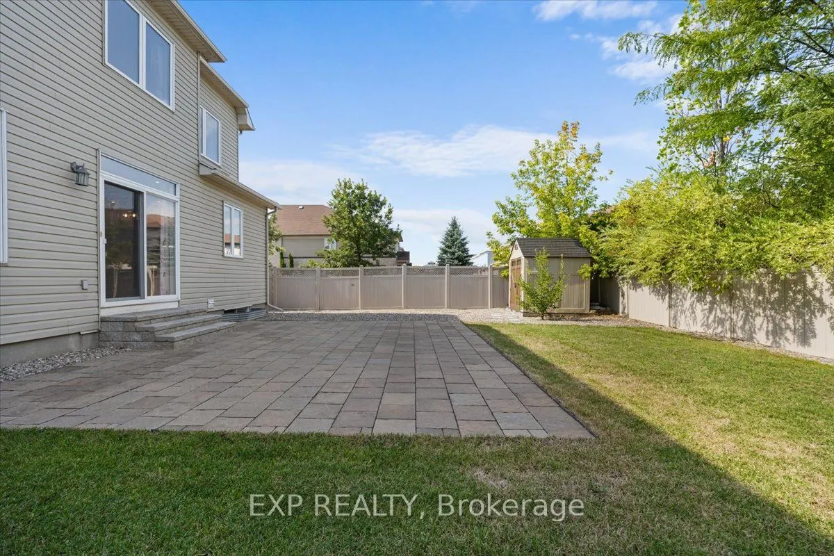 300 Grayburn Way