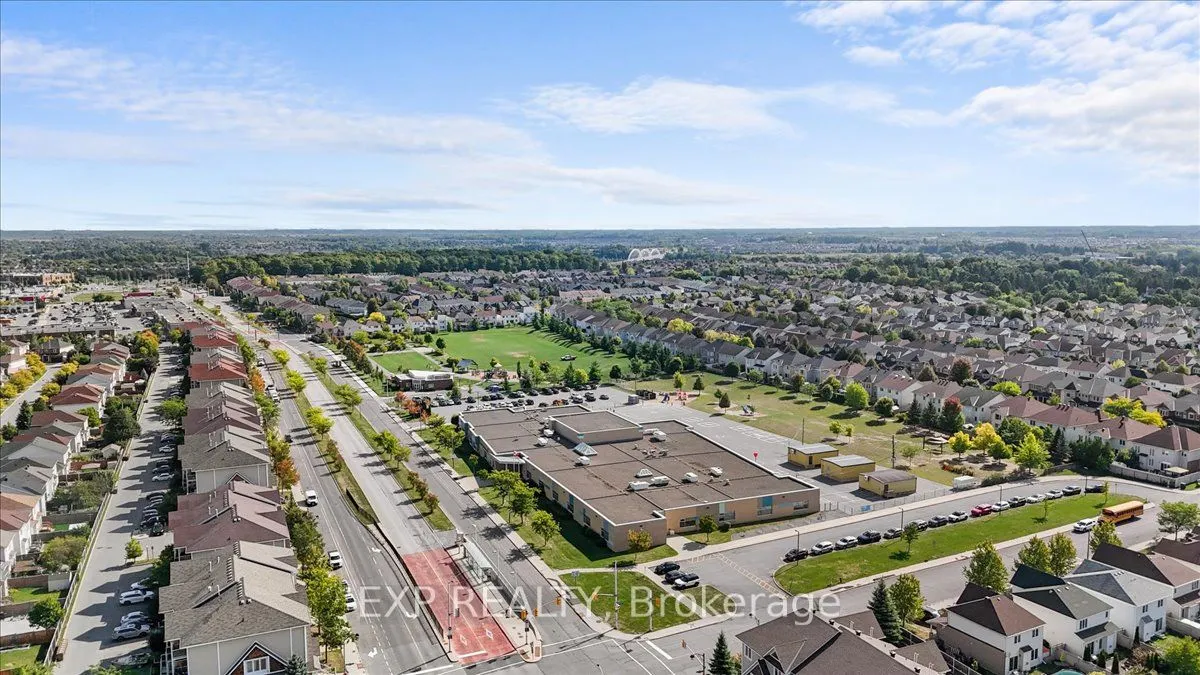 300 Grayburn Way