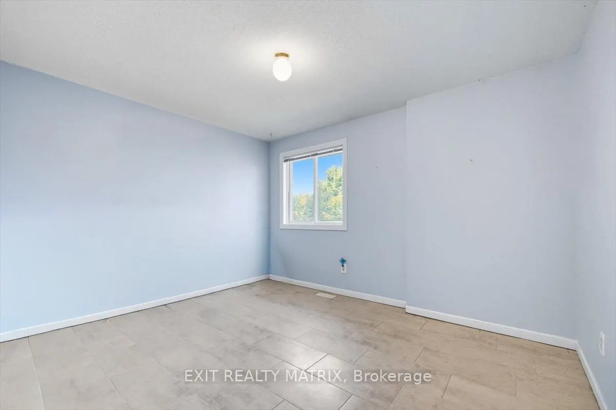 8089 LAURIE Lane S