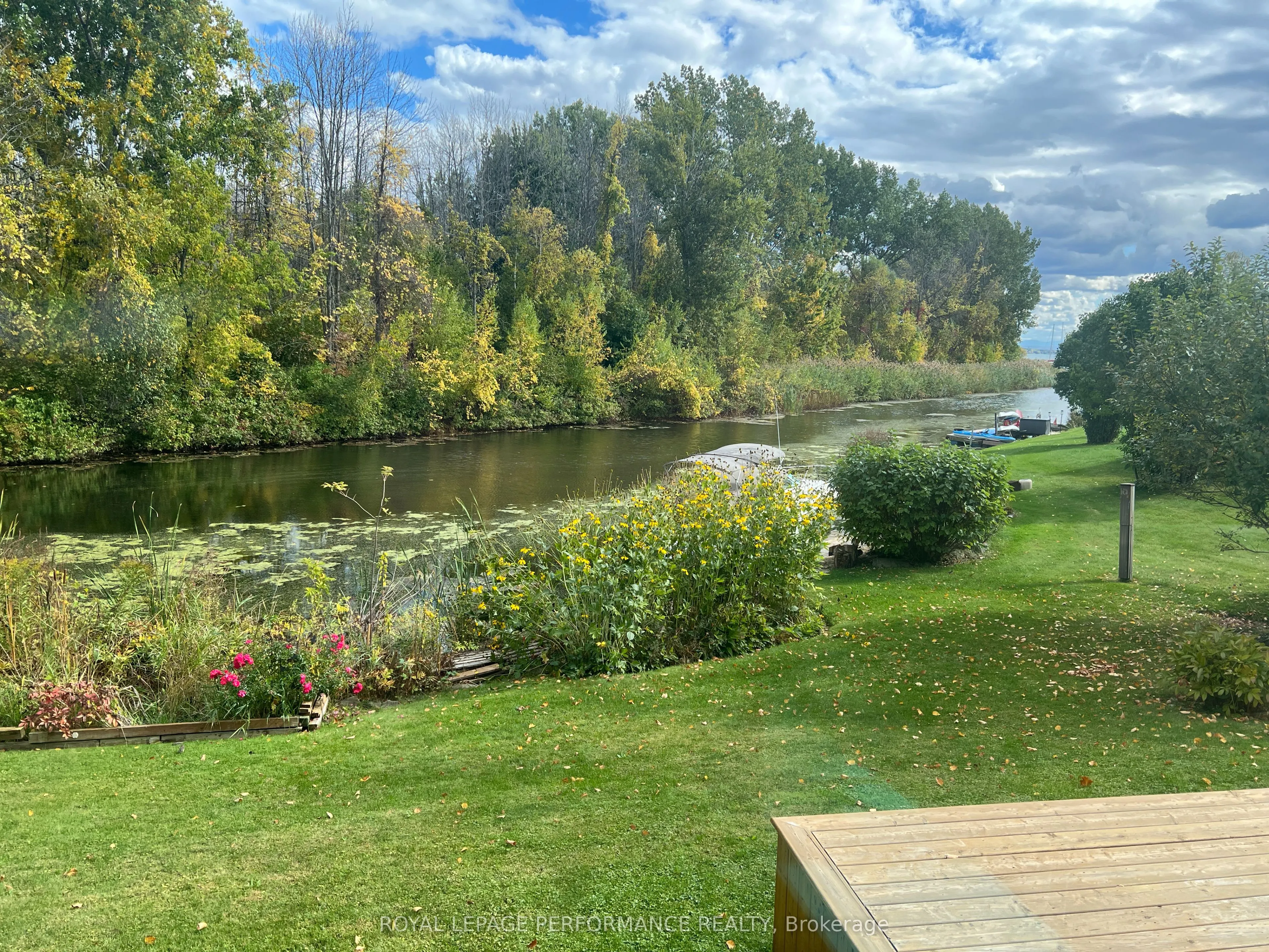 6275 Macrae Court