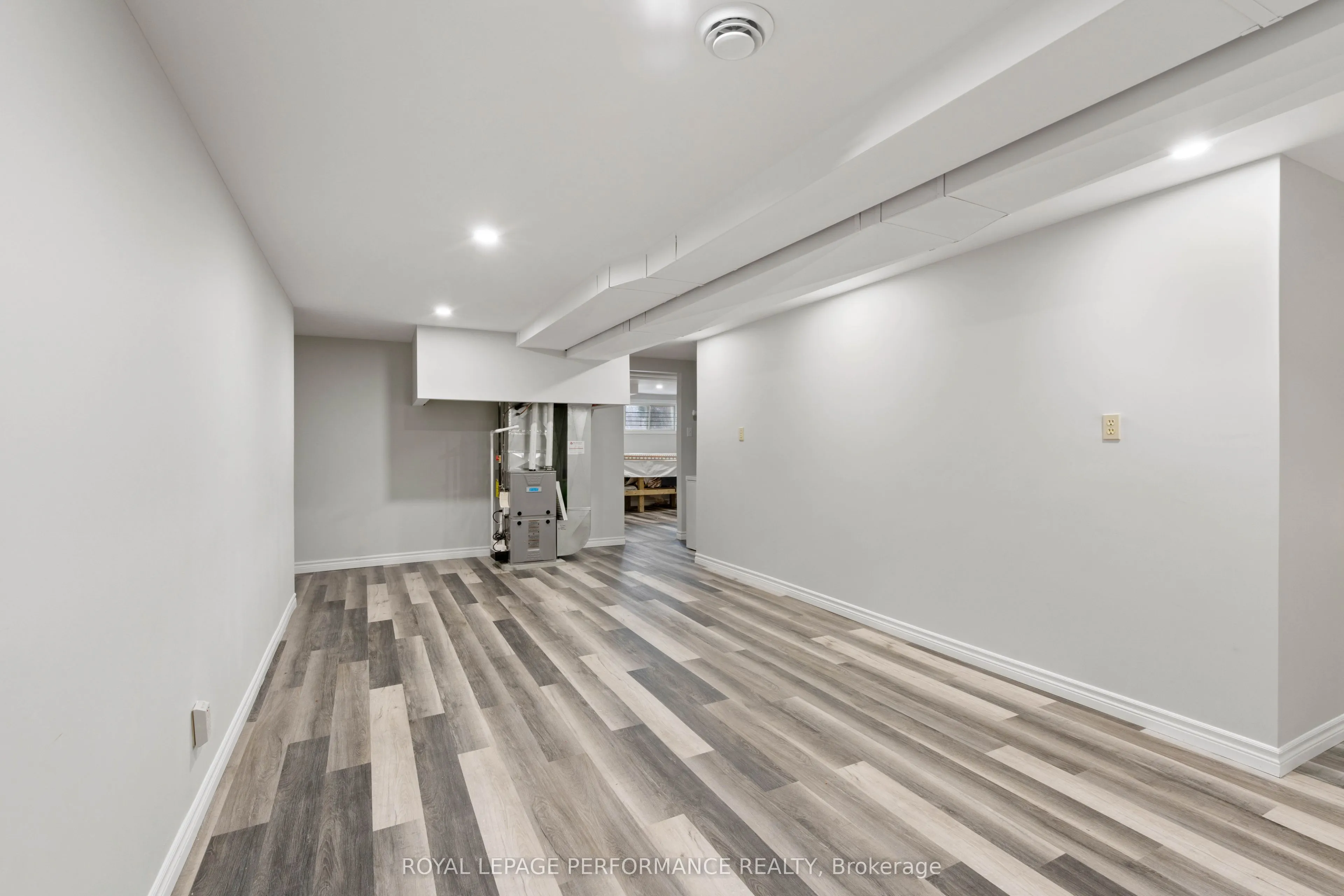 6275 Macrae Court