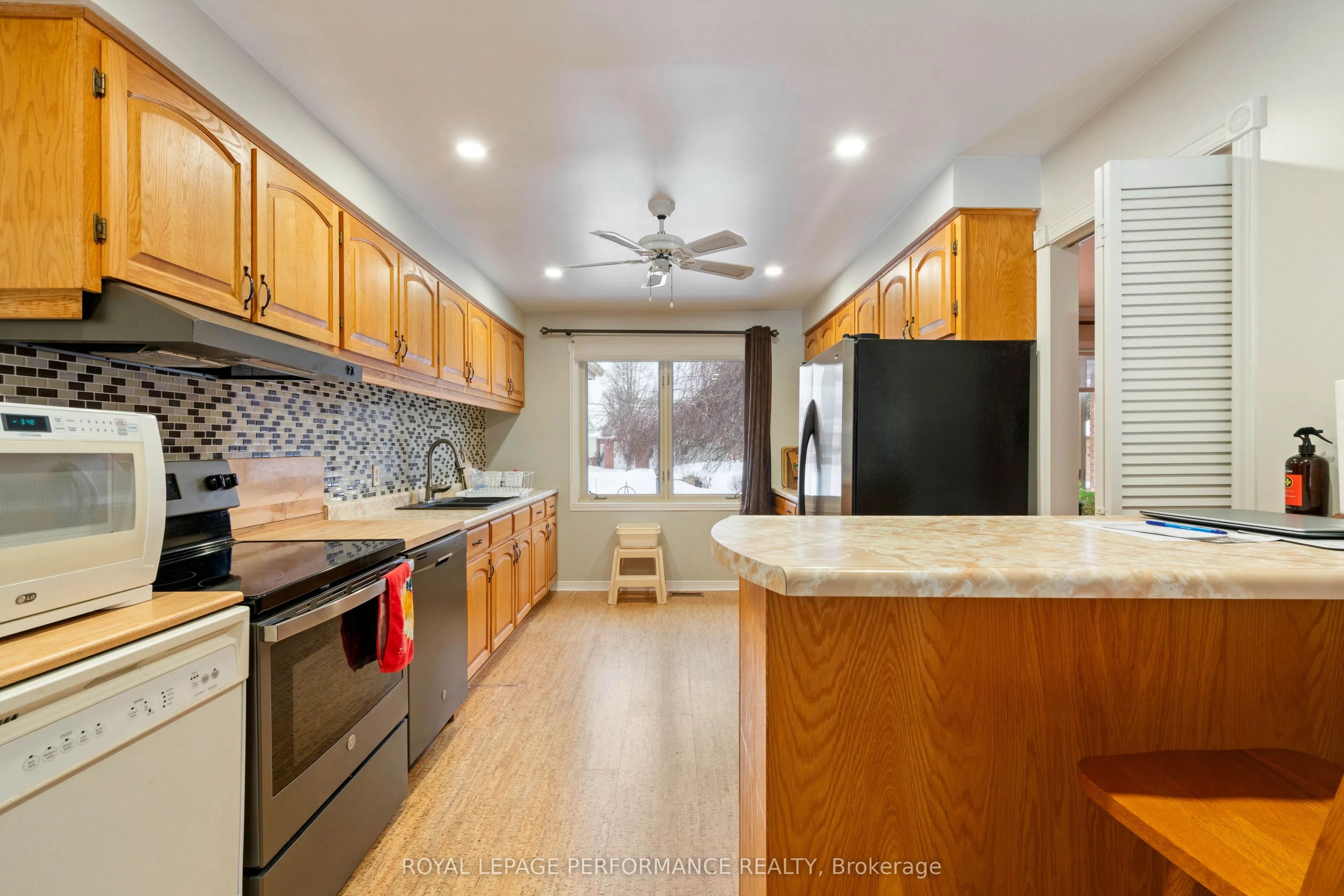 6275 Macrae Court
