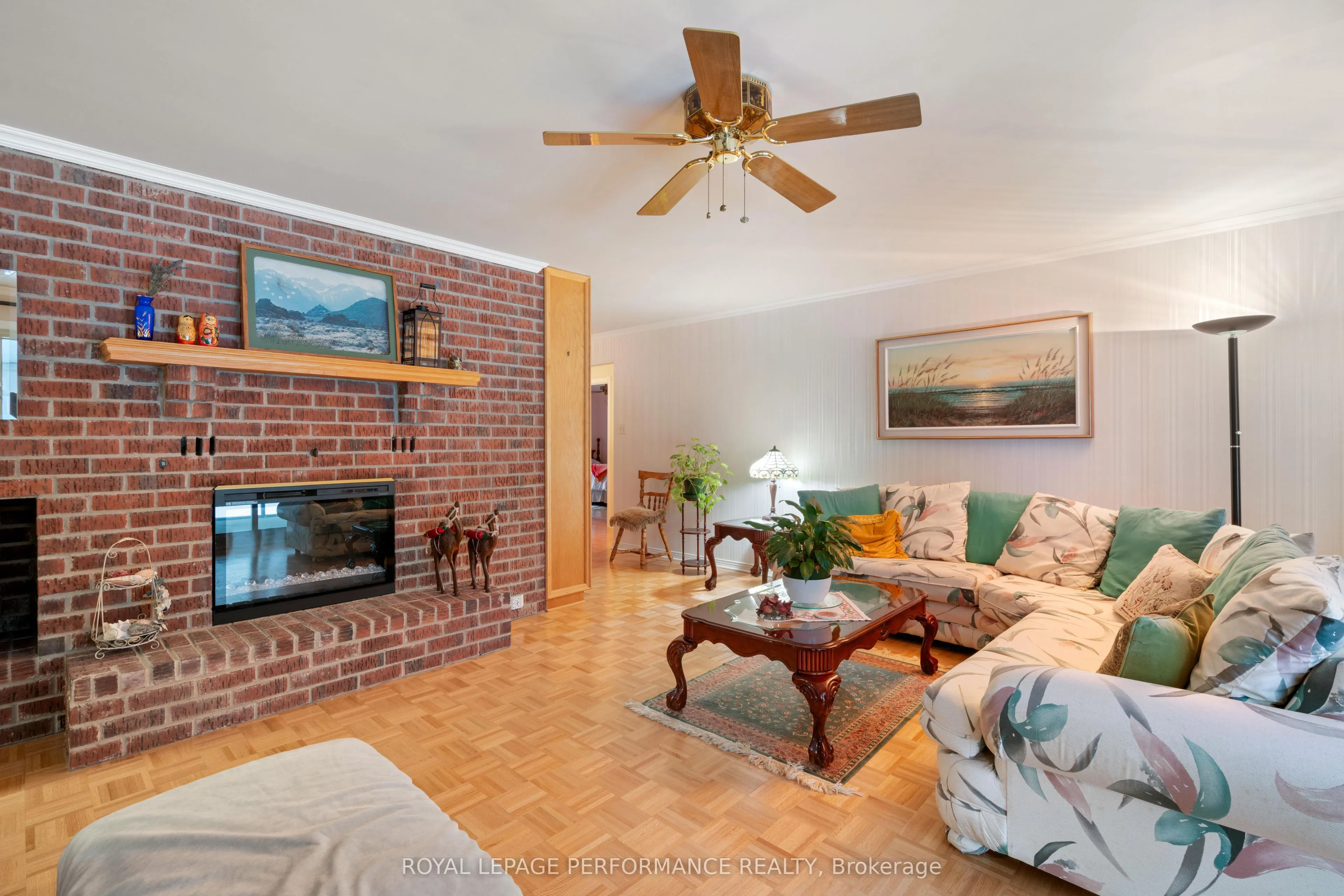 6275 Macrae Court