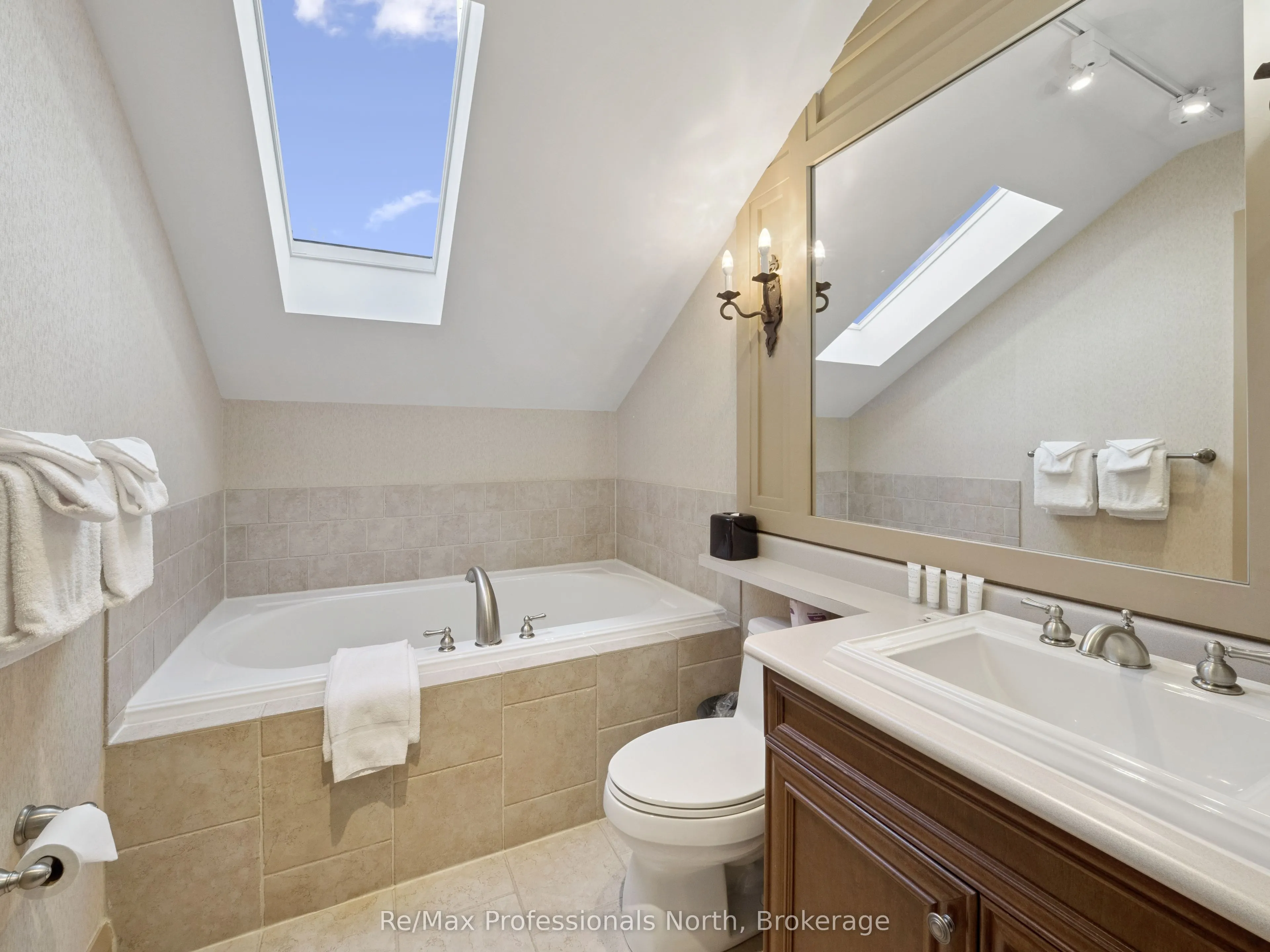 1209 Muskoka Beach Road, #41R