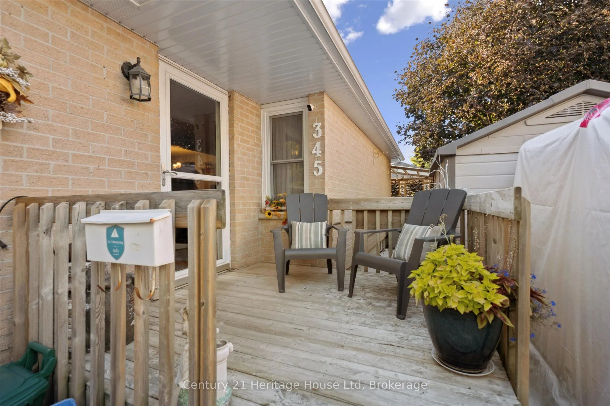 345 Stornoway Drive
